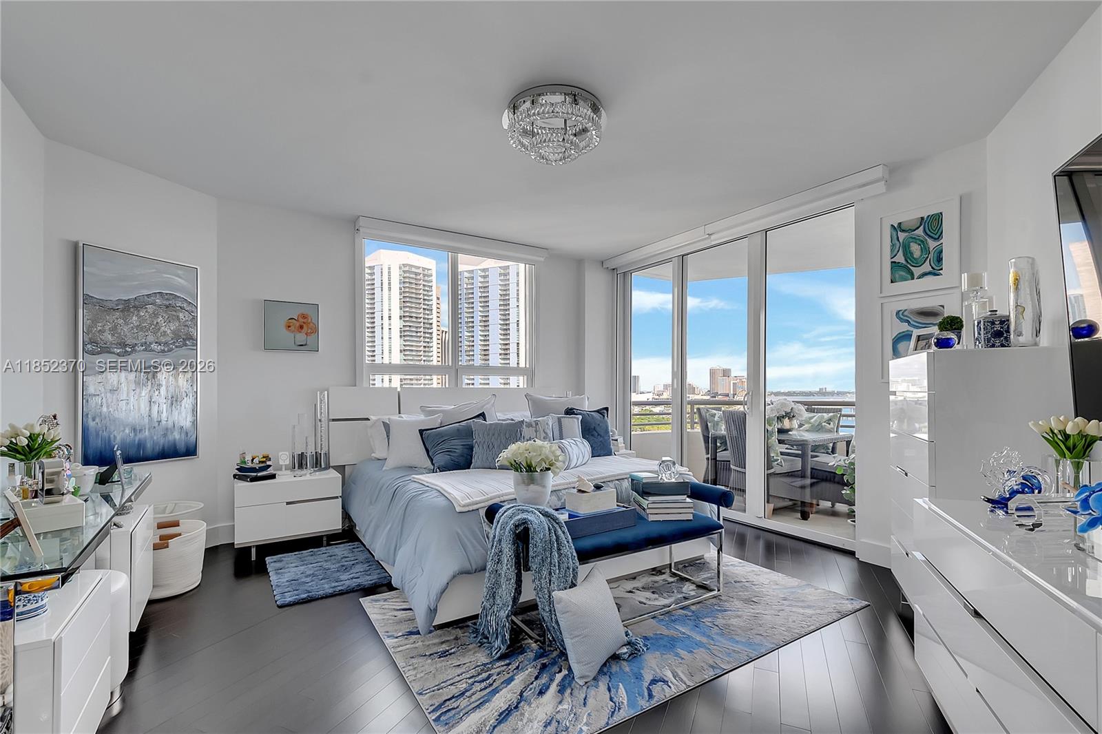 THREE TEQUESTA POINT COND - Residential