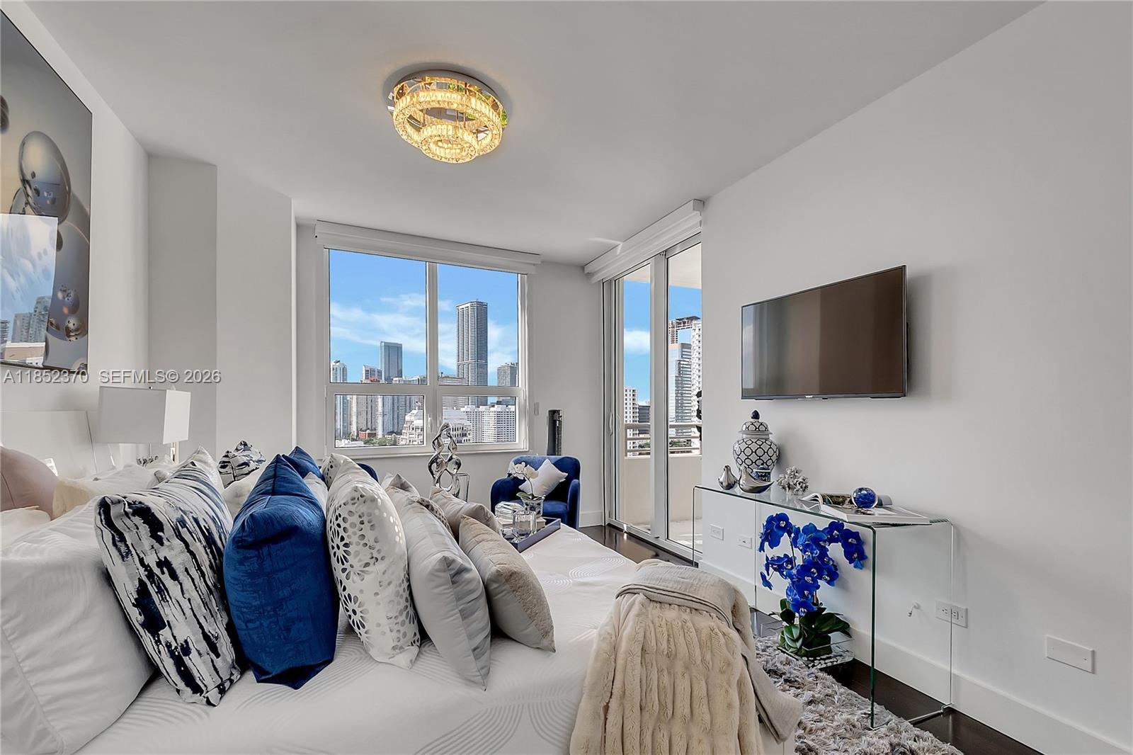 THREE TEQUESTA POINT COND - Residential