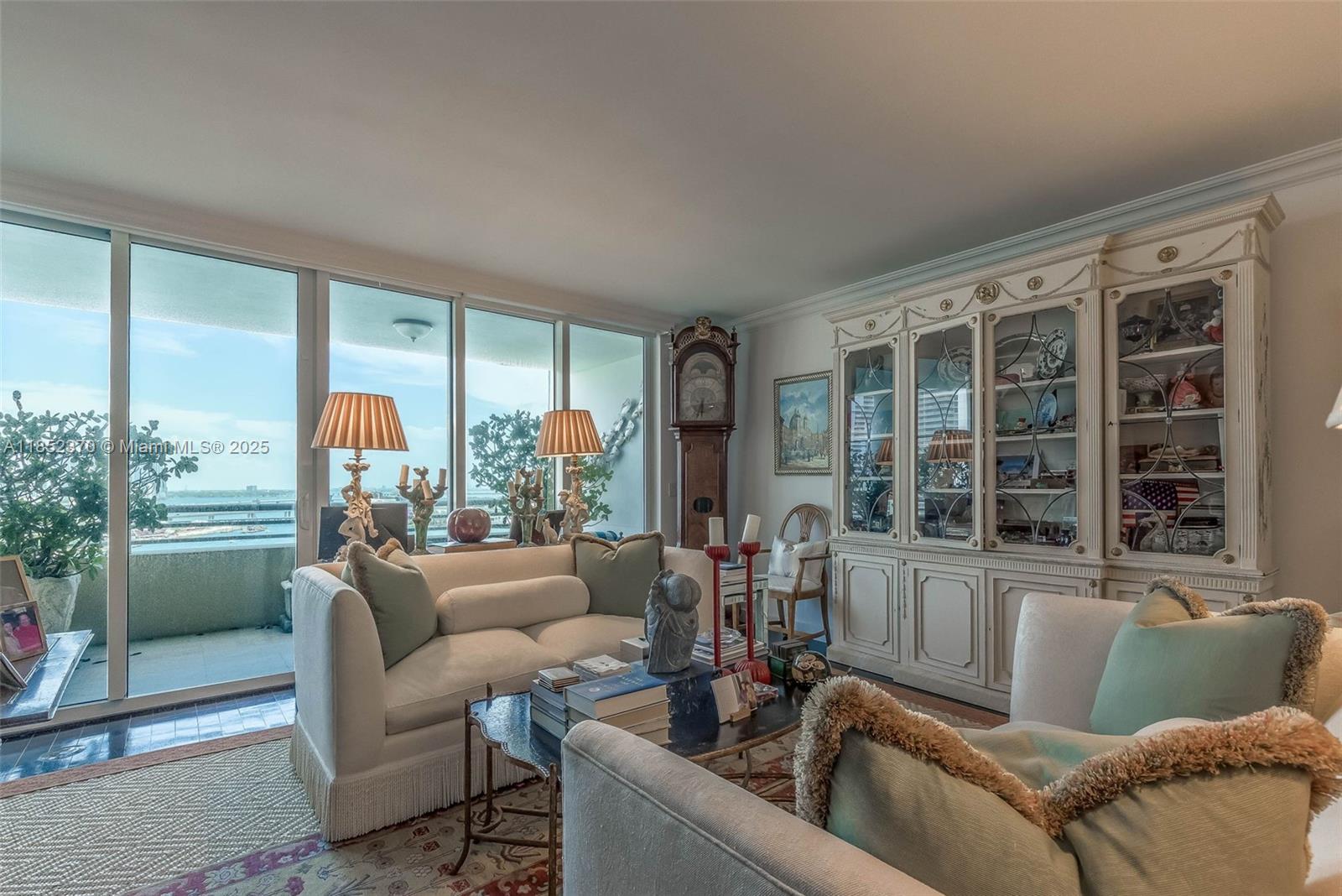 848 Brickell Key Dr 1906