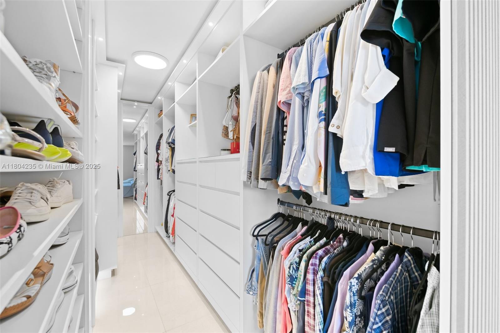 OXFORD TOWERS CONDO - Residential