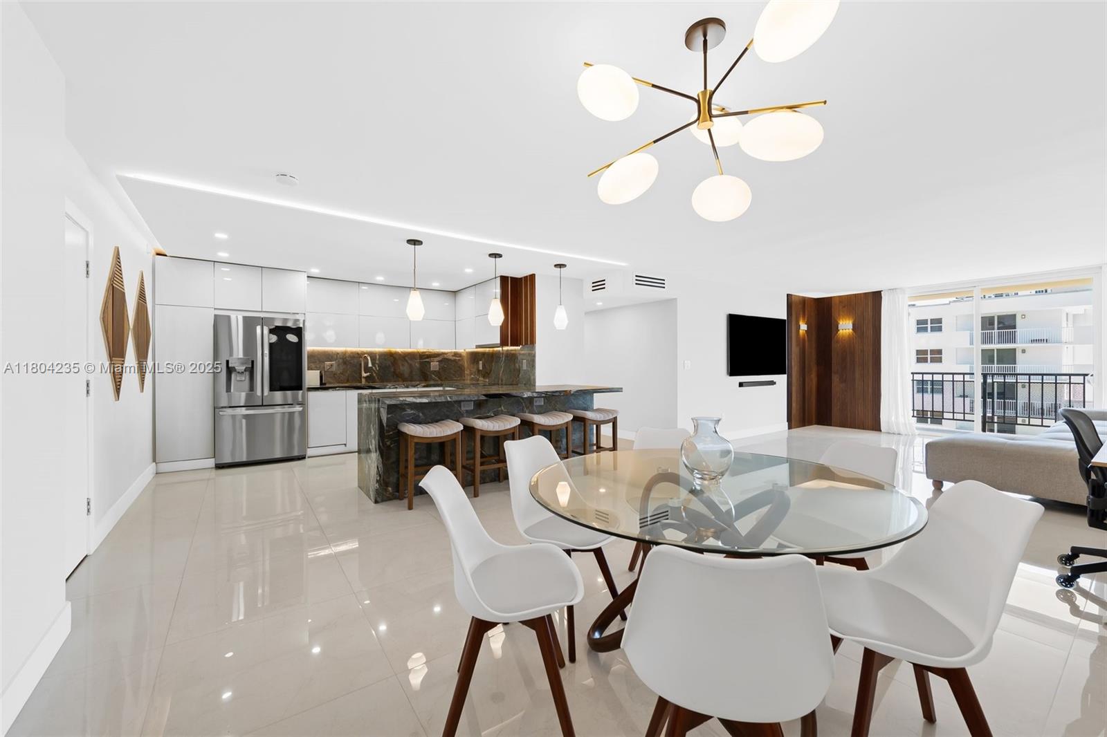 1501 S Ocean Dr 1005, Hollywood, Broward County, Florida - 2 Bedrooms  
2 Bathrooms - 