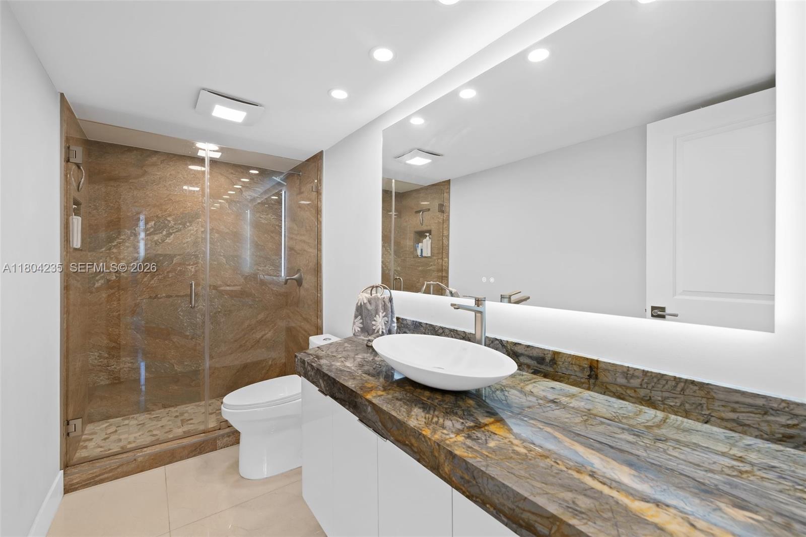 OXFORD TOWERS CONDO - Residential