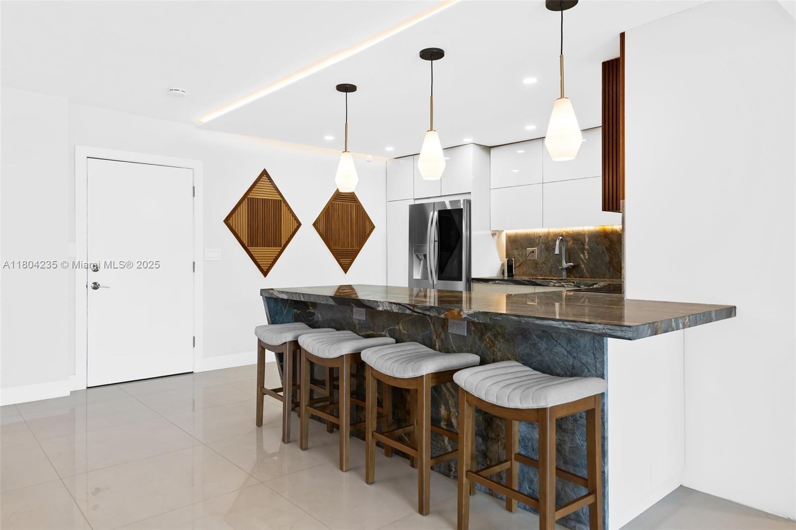 OXFORD TOWERS CONDO - Residential