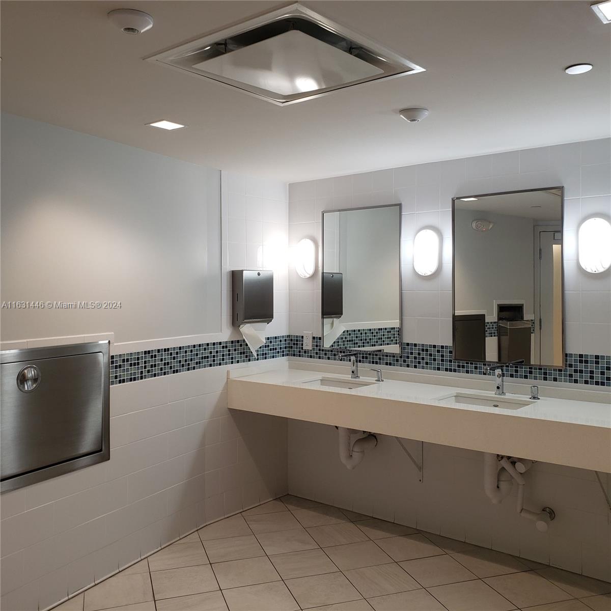 OLYMPUS CONDO PHASE - Residential