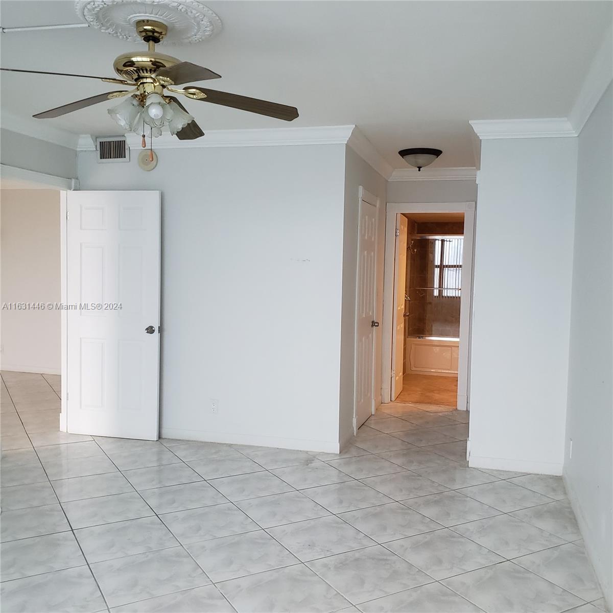 OLYMPUS CONDO PHASE - Residential