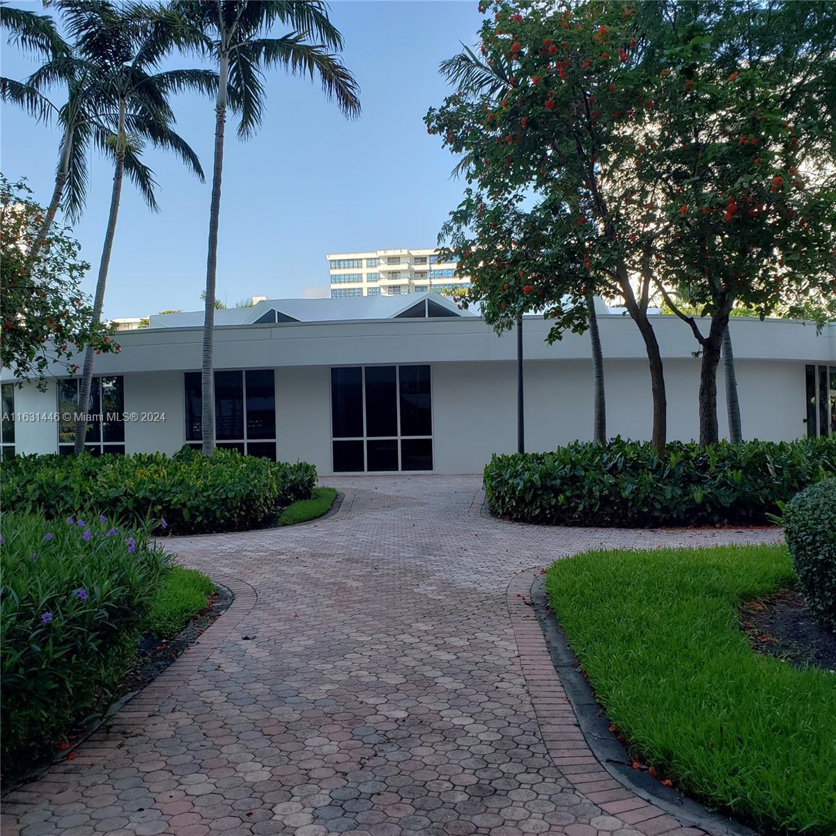 OLYMPUS CONDO PHASE - Residential