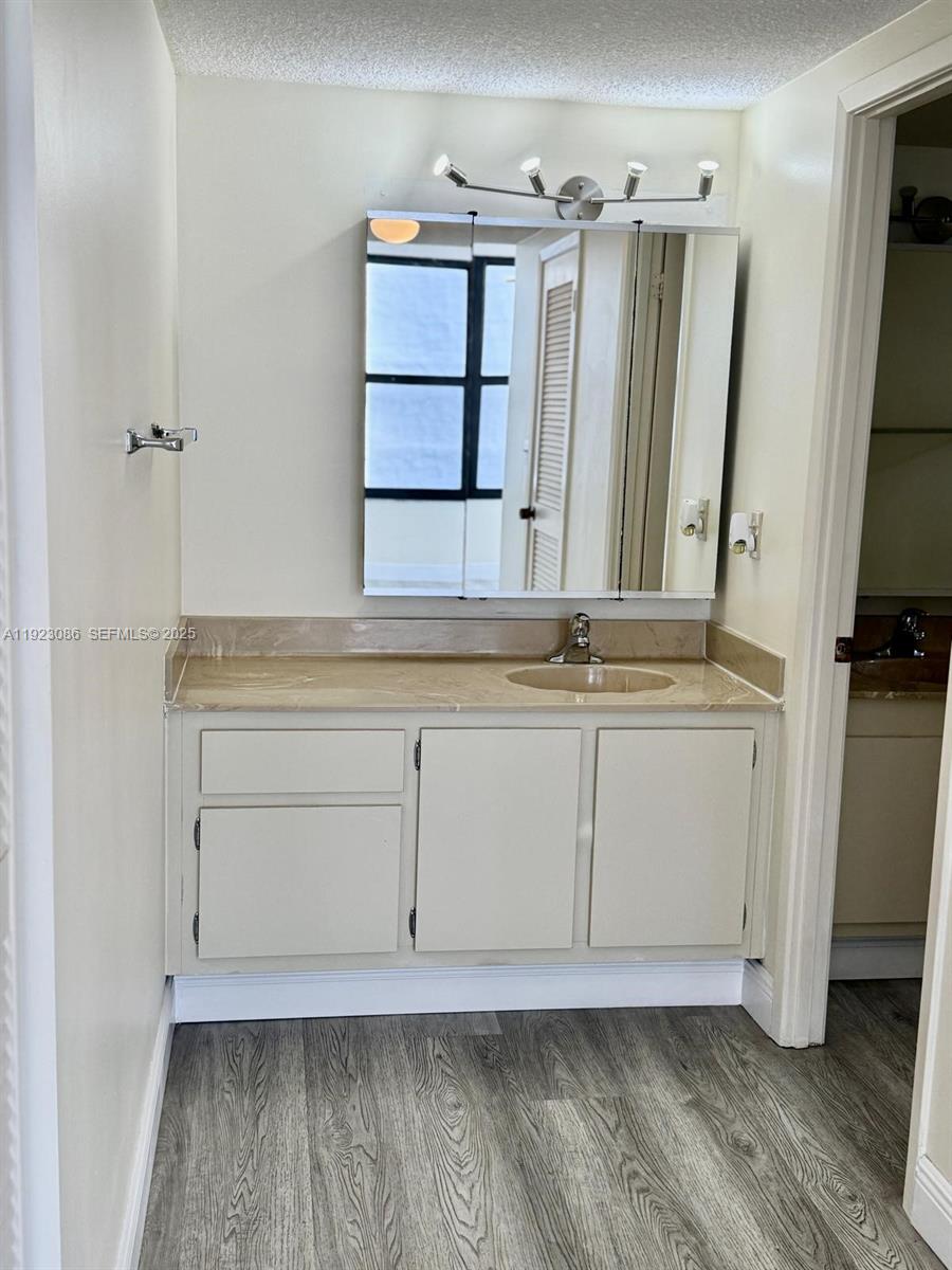 OLYMPUS CONDO PHASE - Residential