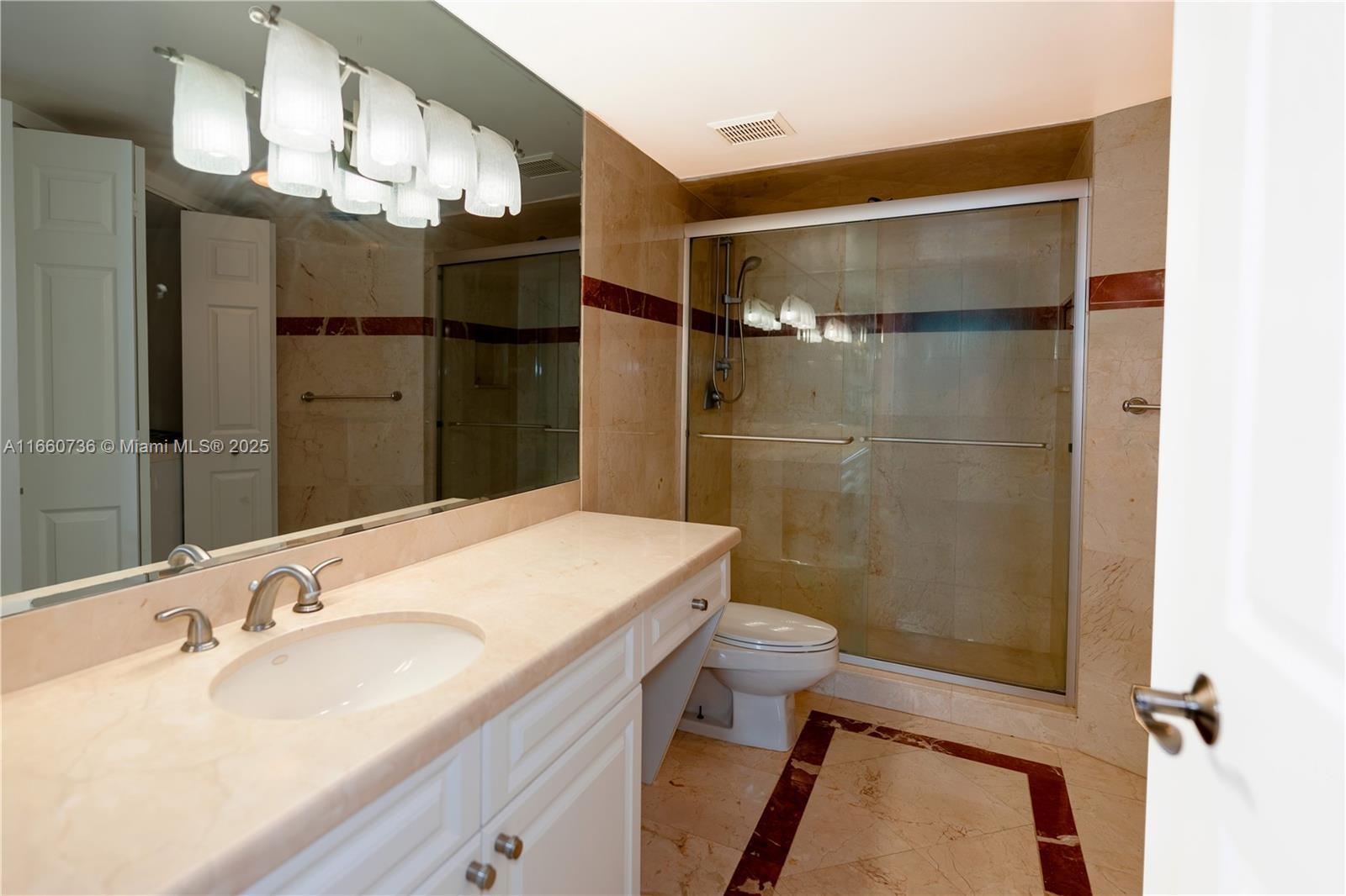 MYSTIC POINTE TOWER 400 C - Residential