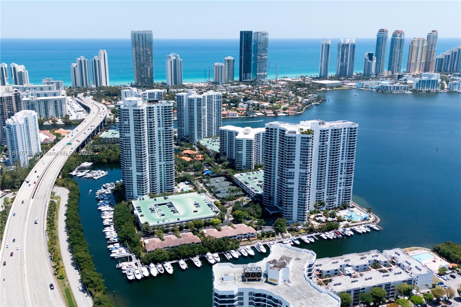 MYSTIC POINTE TOWER 400 C - Residential