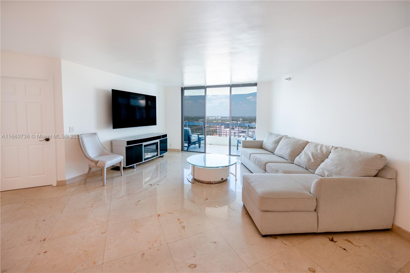 MYSTIC POINTE TOWER 400 C - Residential