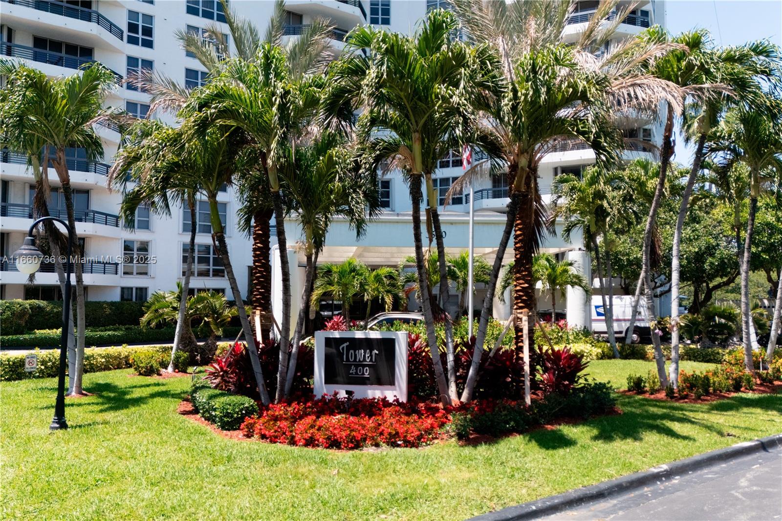 MYSTIC POINTE TOWER 400 C - Residential