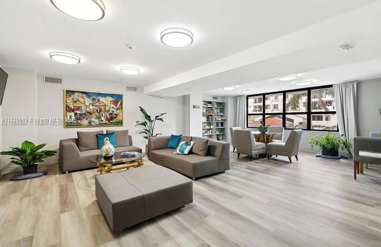 MAR DEL PLATA CONDO - Residential