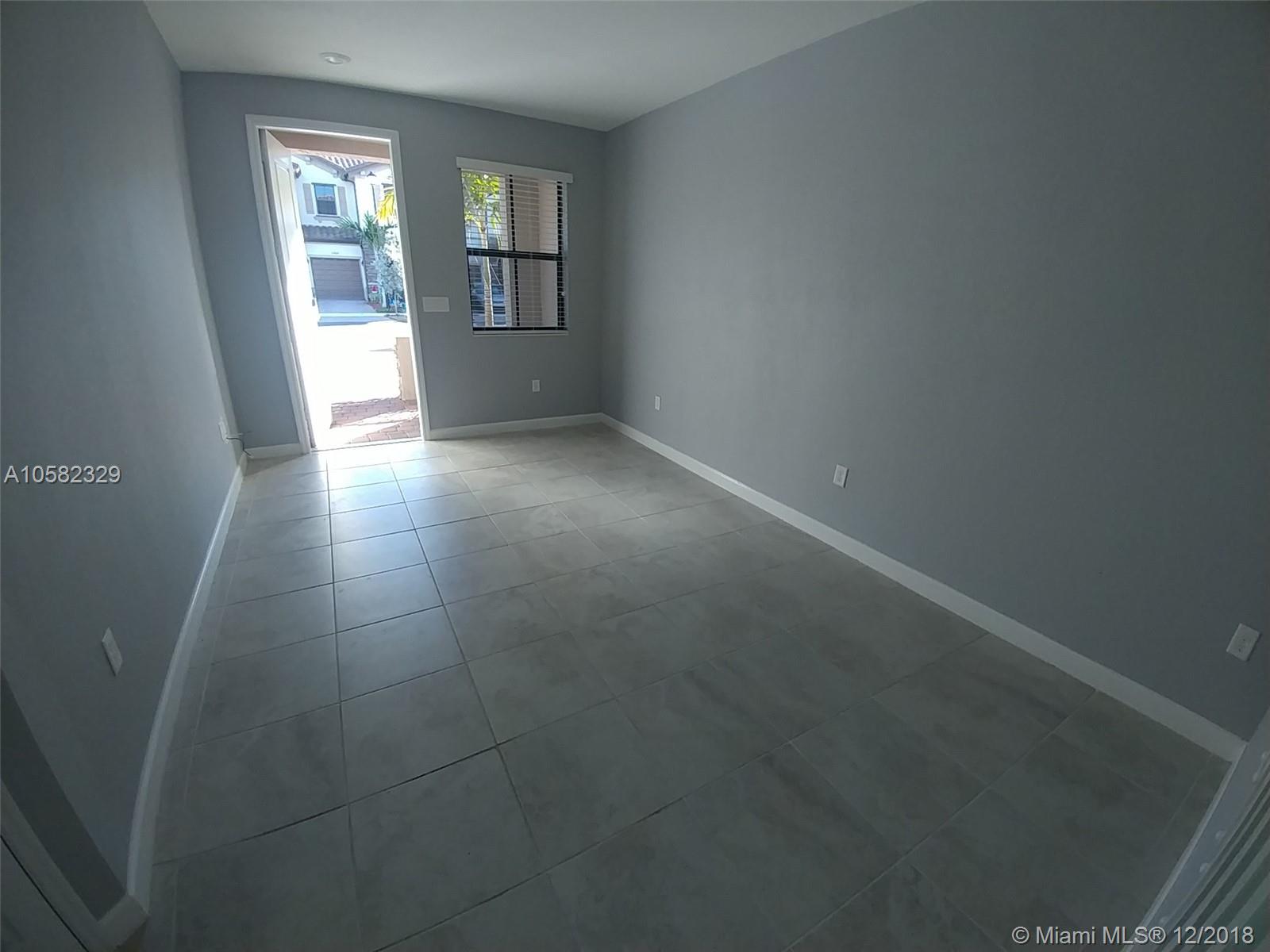 COCO PALM ESTATES - Residential