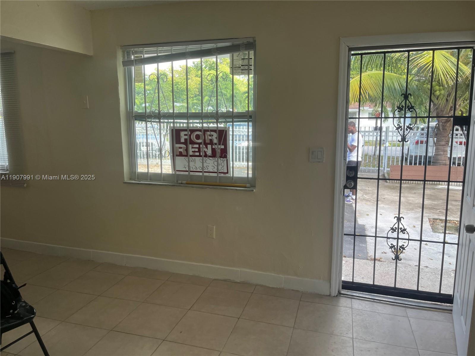 VENETIAN GARDENS ACRESPB - Residential Lease