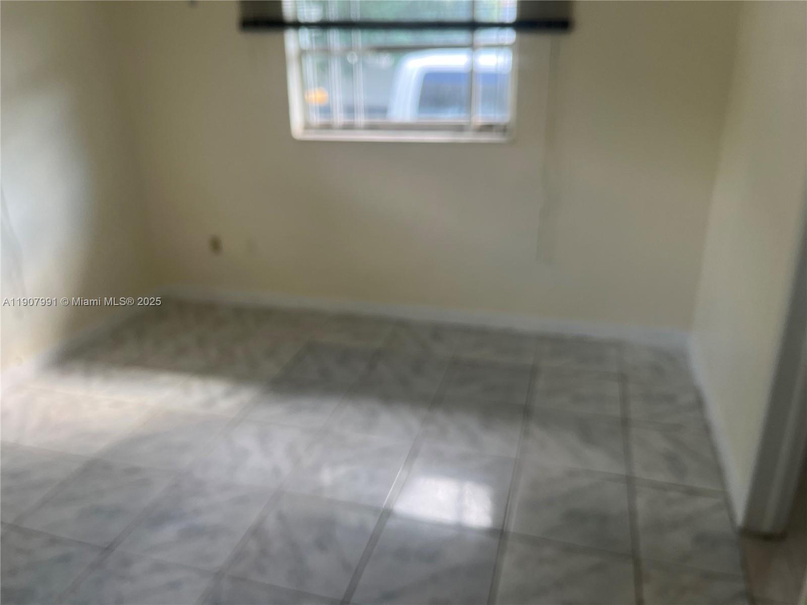 VENETIAN GARDENS ACRESPB - Residential Lease