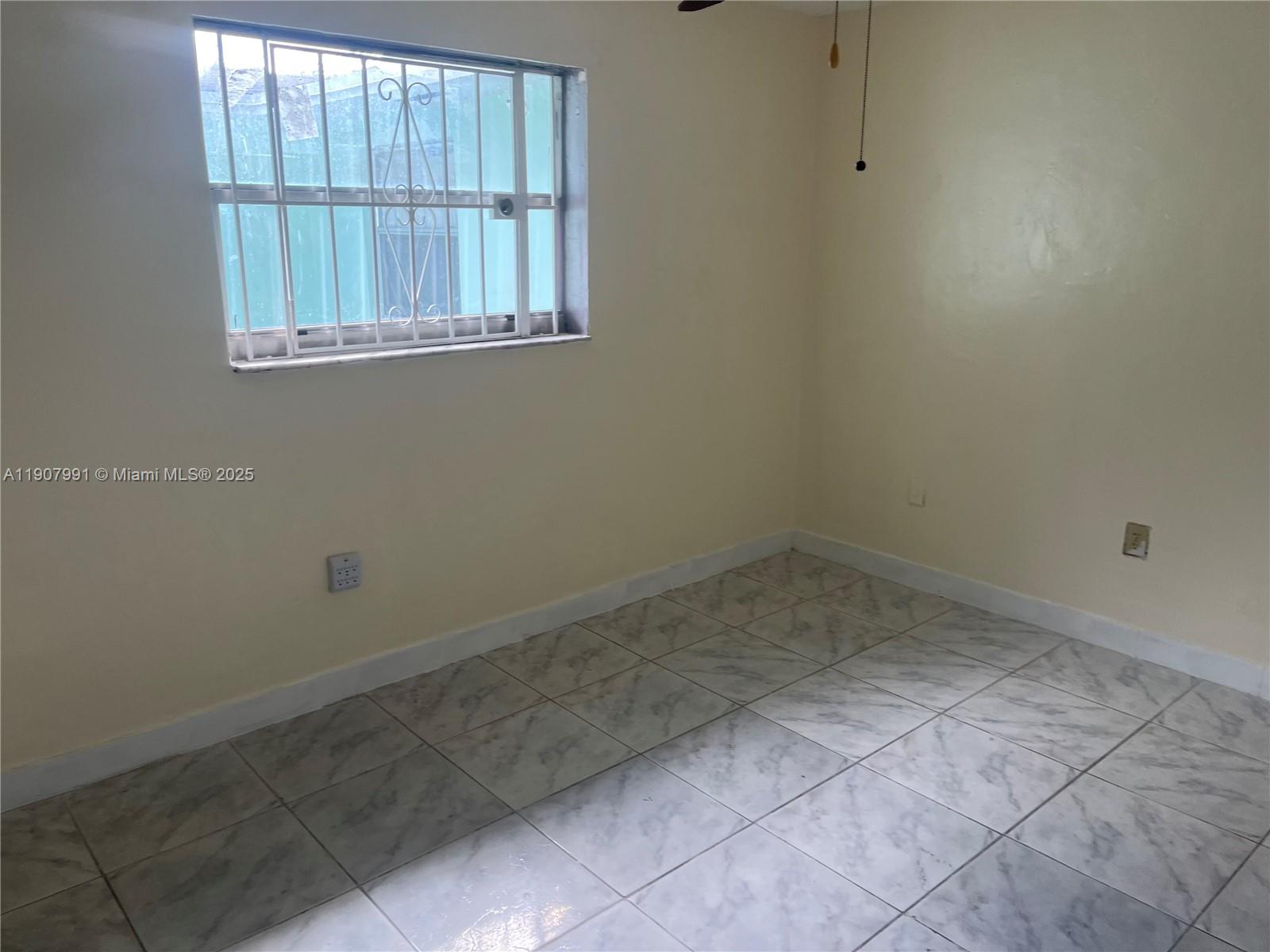 VENETIAN GARDENS ACRESPB - Residential Lease