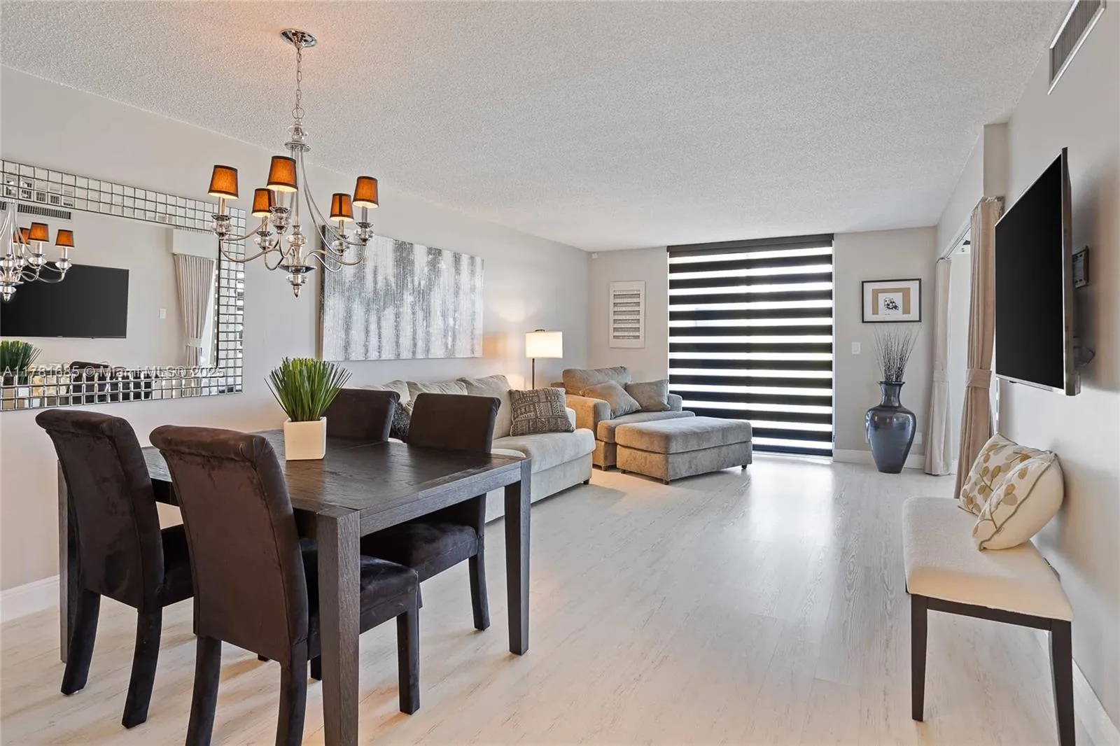 Boca Raton, Florida 33487, United States, 1 Bedroom Bedrooms, ,2 BathroomsBathrooms,Residential,Active,136227