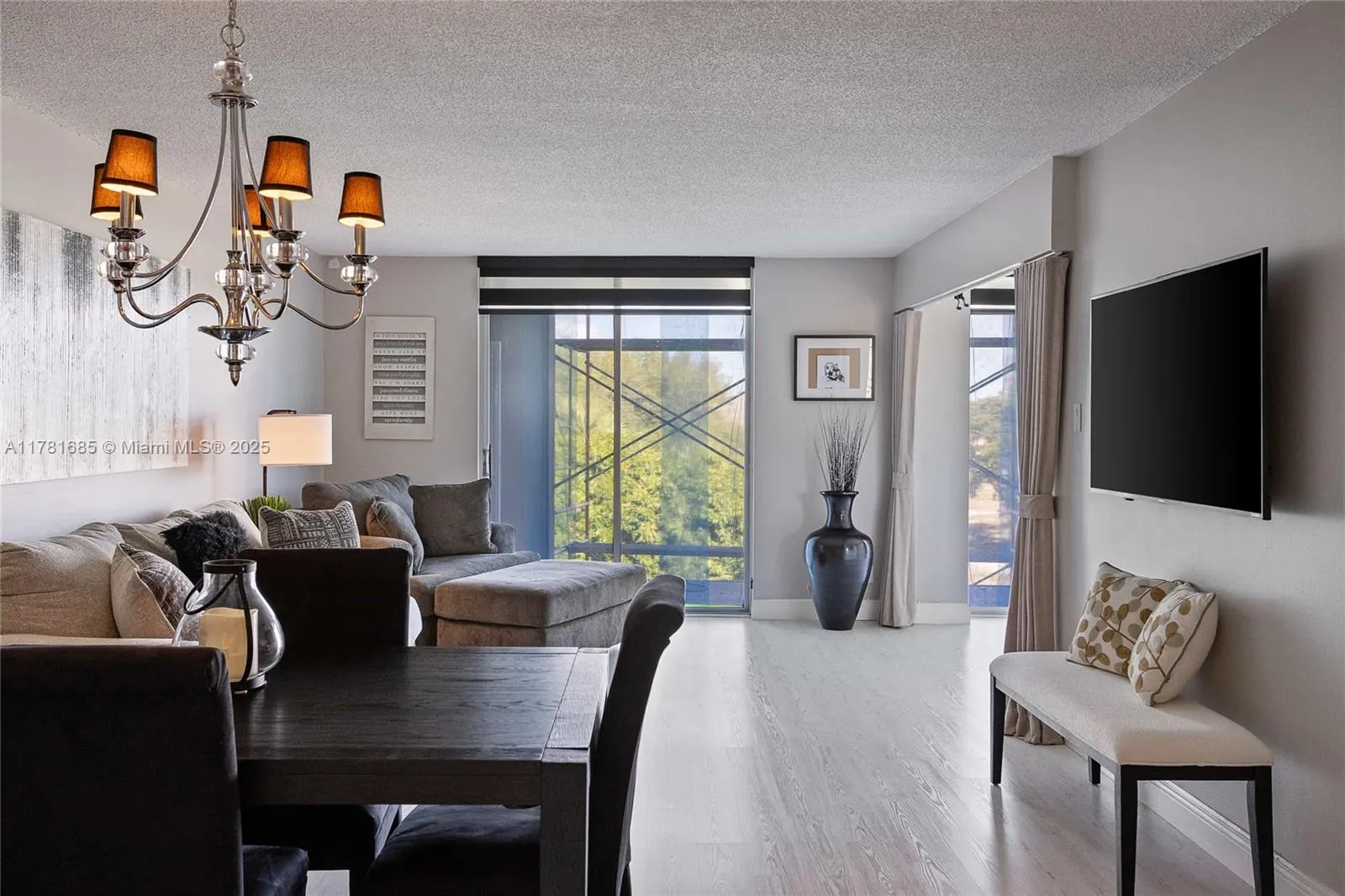 Boca Raton, Florida 33487, United States, 1 Bedroom Bedrooms, ,2 BathroomsBathrooms,Residential,Active,136227