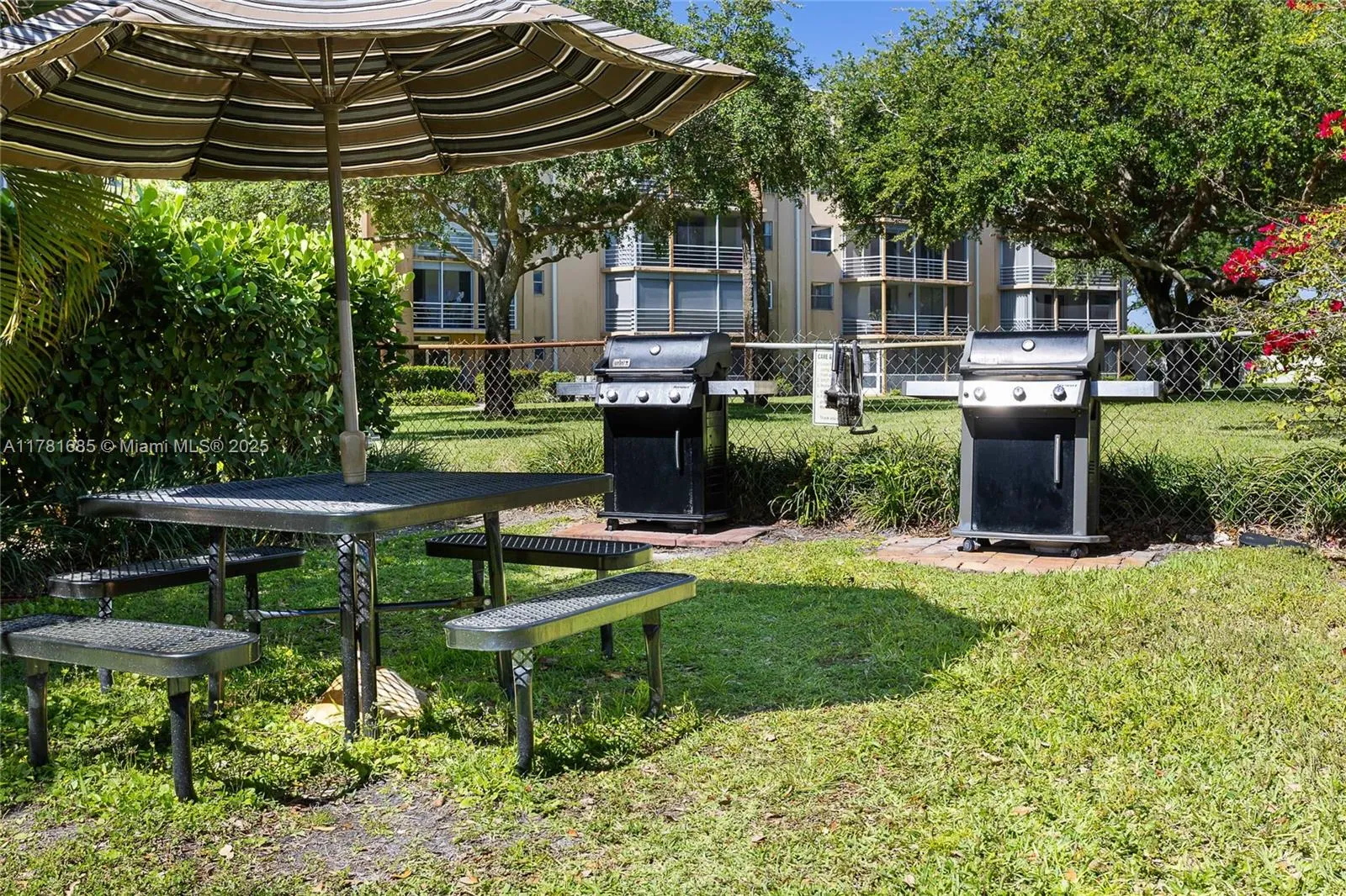 Boca Raton, Florida 33487, United States, 1 Bedroom Bedrooms, ,2 BathroomsBathrooms,Residential,Active,136227