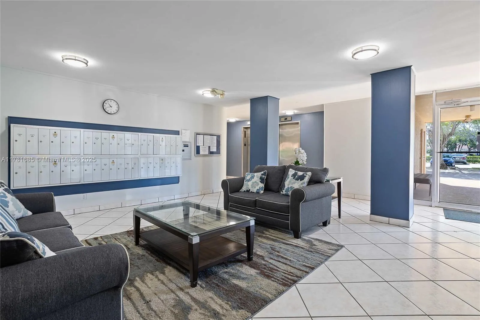 Boca Raton, Florida 33487, United States, 1 Bedroom Bedrooms, ,2 BathroomsBathrooms,Residential,Active,136227