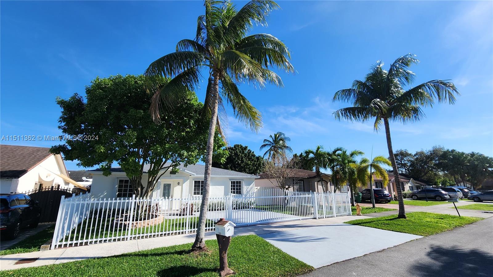BISCAYNE PATIO HOMES - Residential