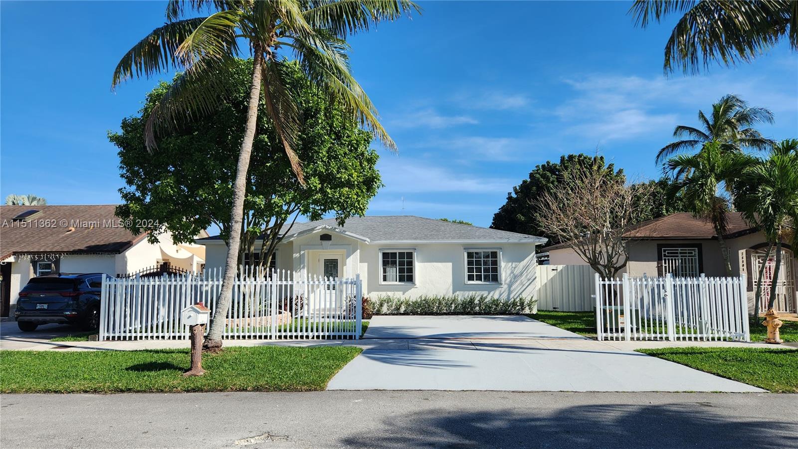 BISCAYNE PATIO HOMES - Residential