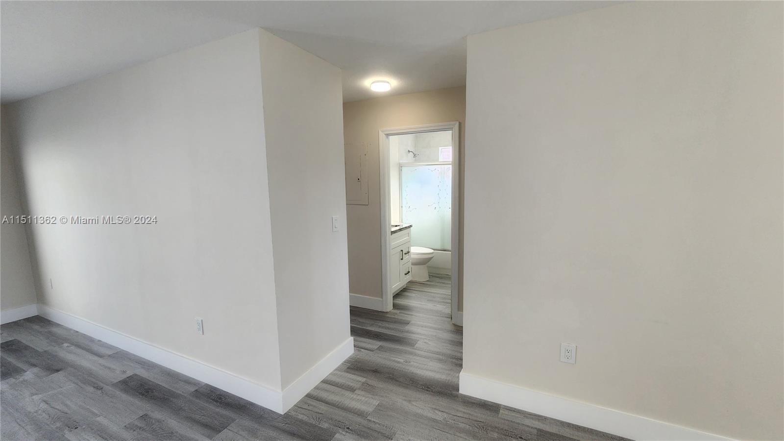 BISCAYNE PATIO HOMES - Residential