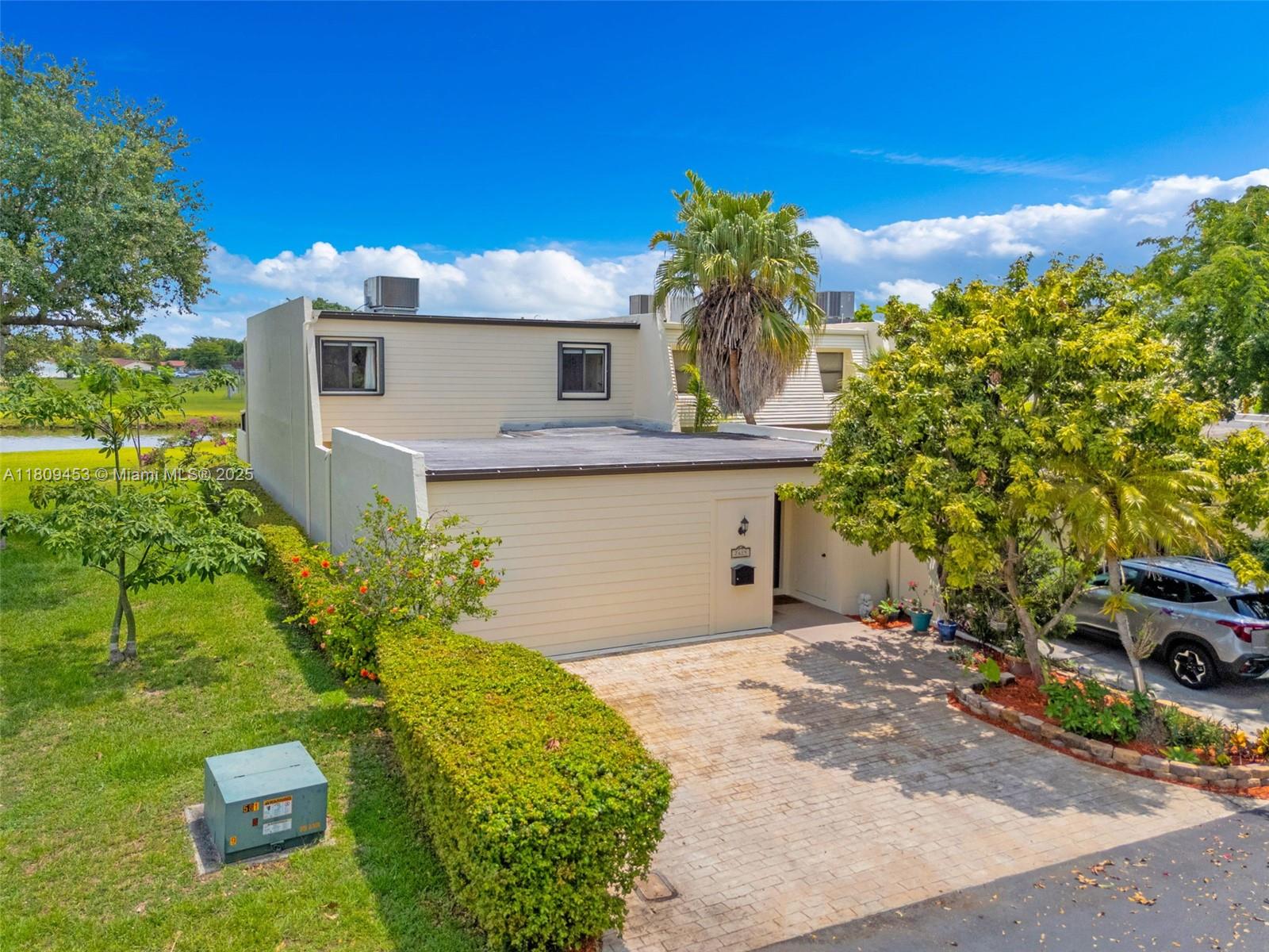 Property for Sale at 7619 Sw 102nd Pl, Miami, Broward County, Florida - Bedrooms: 3 
Bathrooms: 3  - $732,900