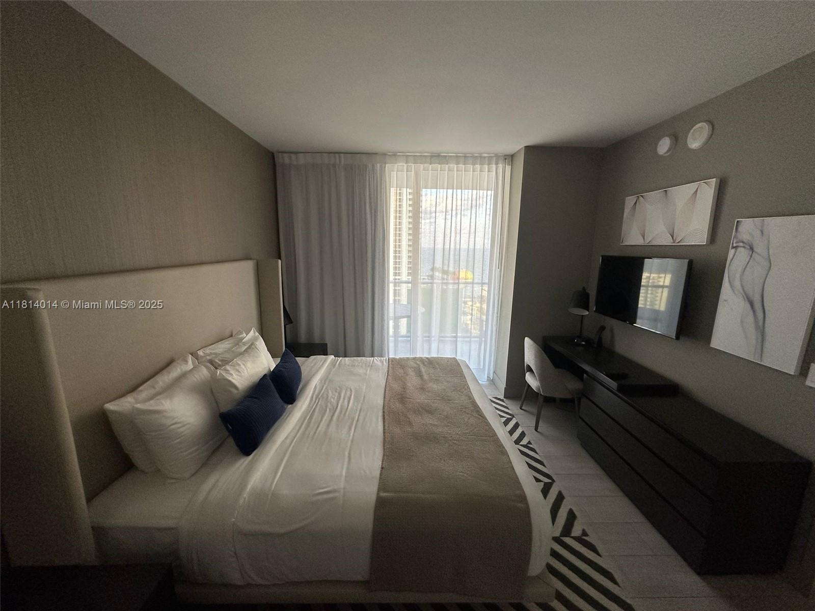 4010 SOUTH OCEAN CONDO - Residential