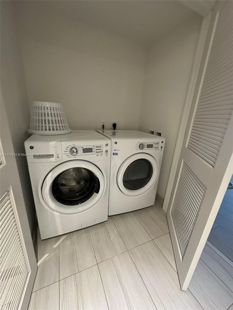 4010 SOUTH OCEAN CONDO - Residential