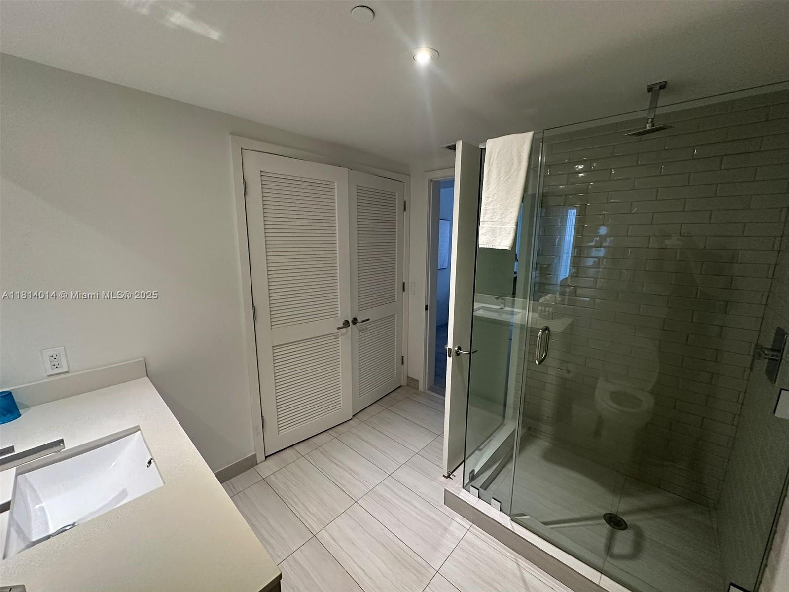 4010 SOUTH OCEAN CONDO - Residential
