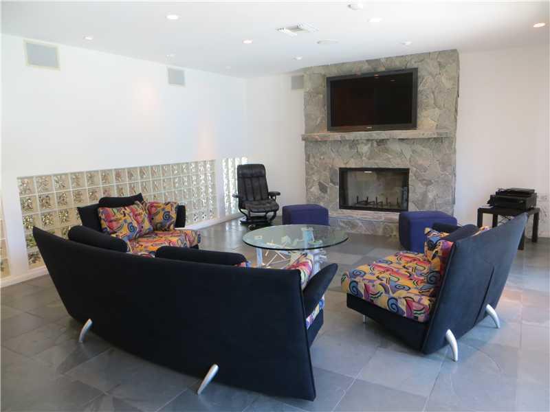 LAUDERDALE BEACH 4-2 B - Residential