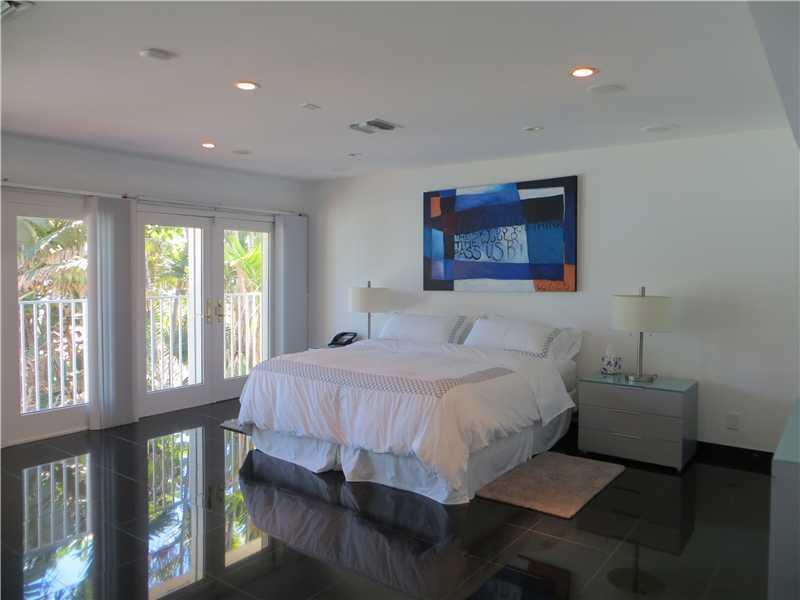 LAUDERDALE BEACH 4-2 B - Residential