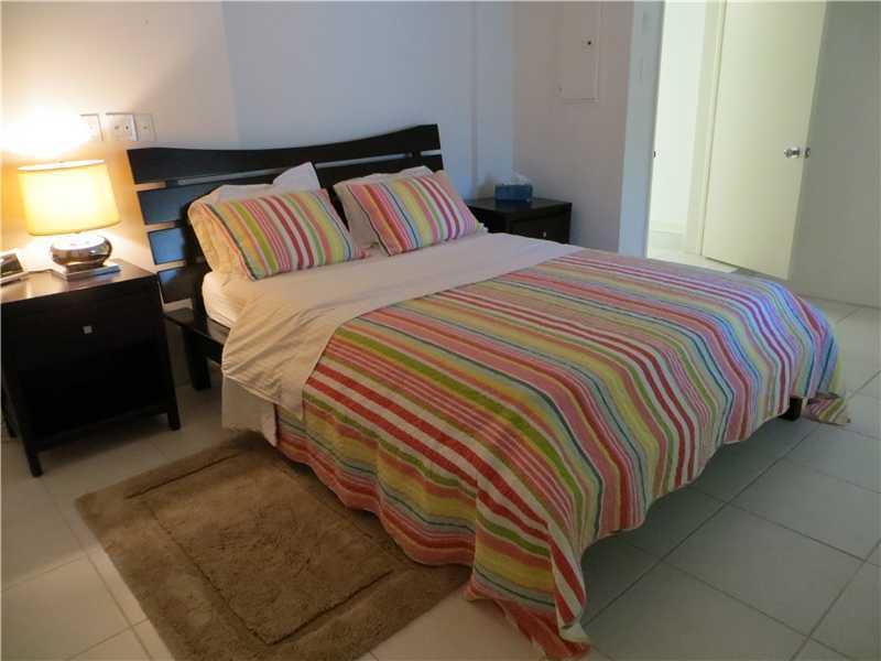 LAUDERDALE BEACH 4-2 B - Residential