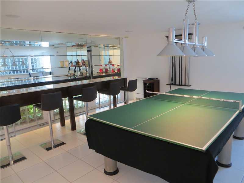 LAUDERDALE BEACH 4-2 B - Residential