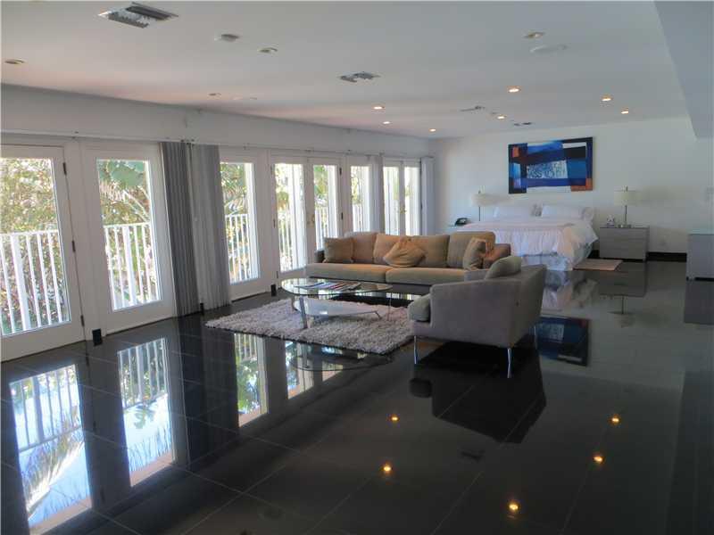 LAUDERDALE BEACH 4-2 B - Residential