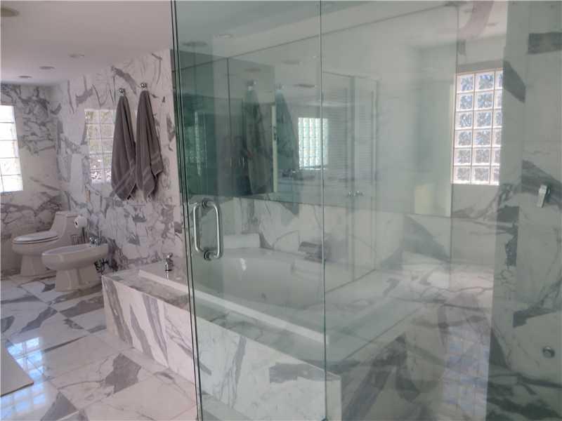 LAUDERDALE BEACH 4-2 B - Residential