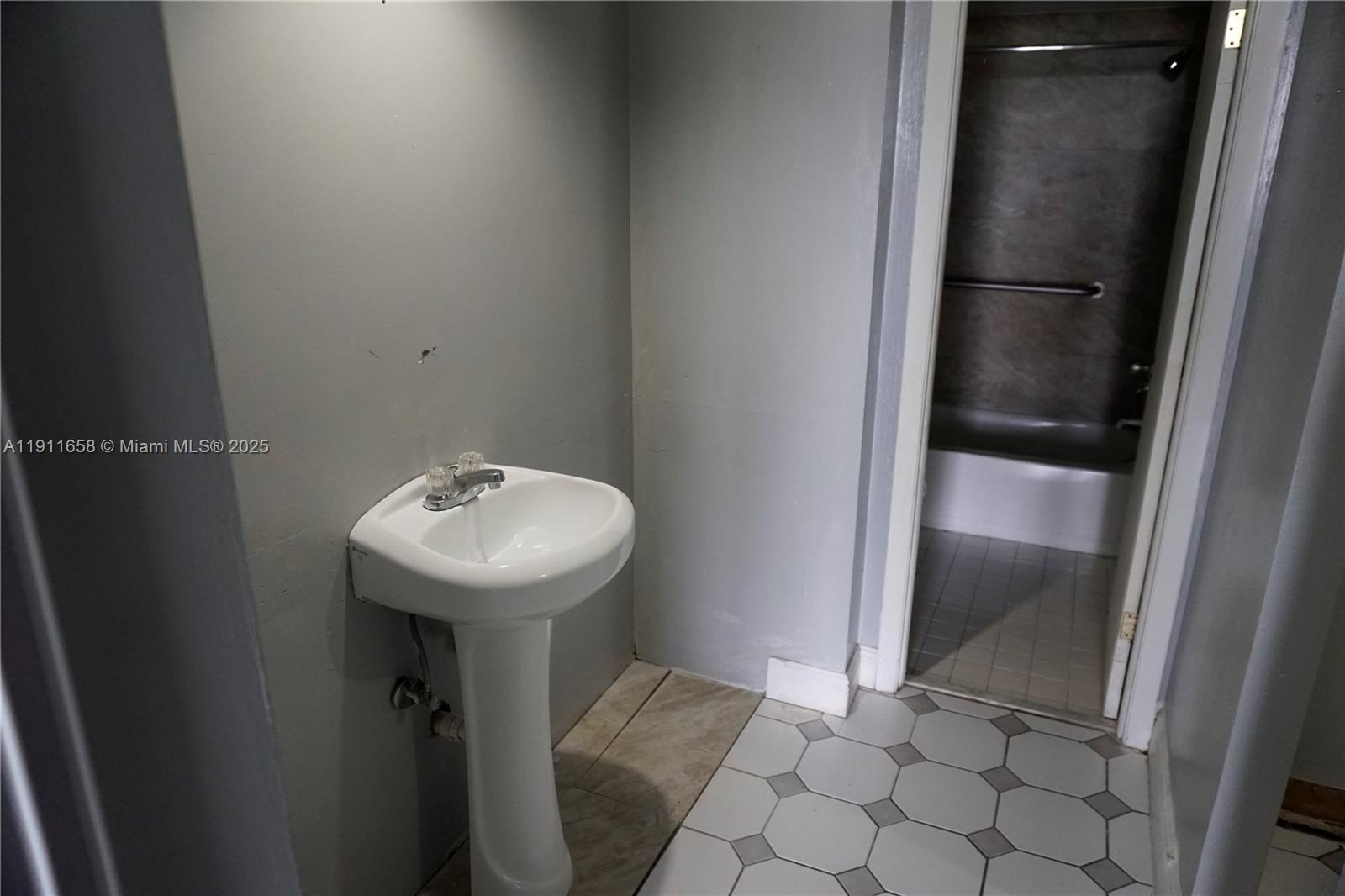 GATE TWO CONDO - Residential