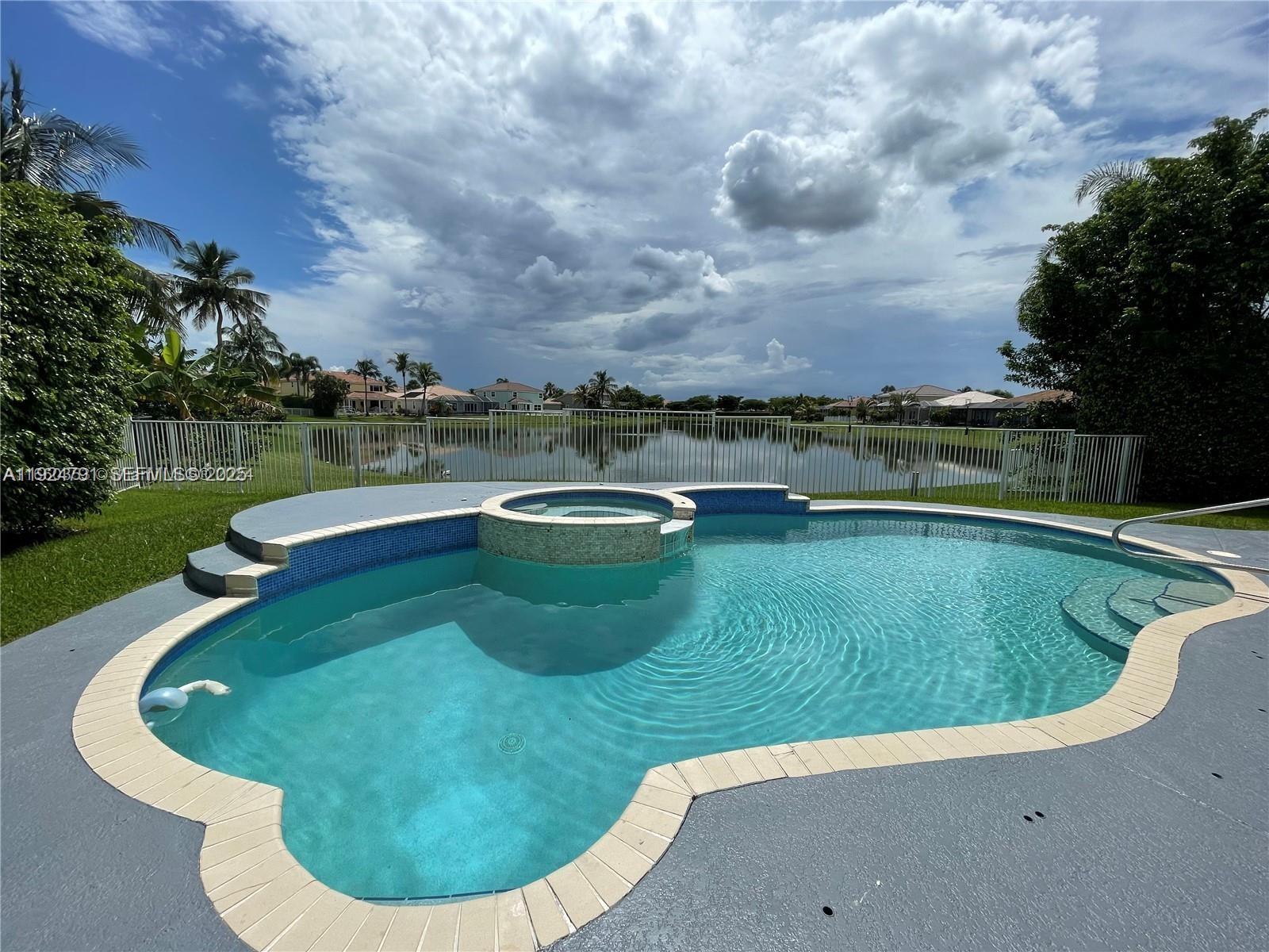 BOCA WINDS PAR E - Residential Lease