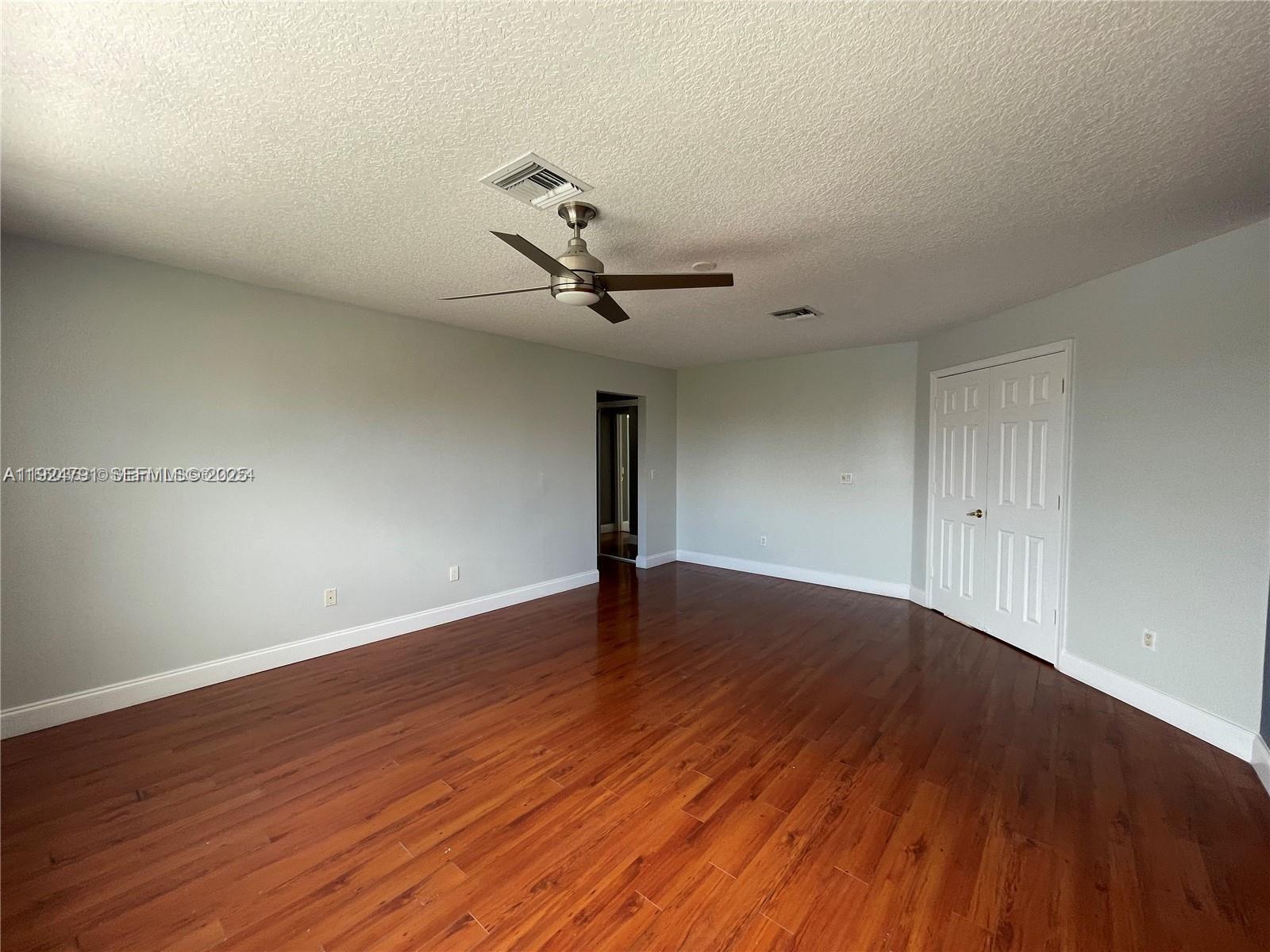 BOCA WINDS PAR E - Residential Lease