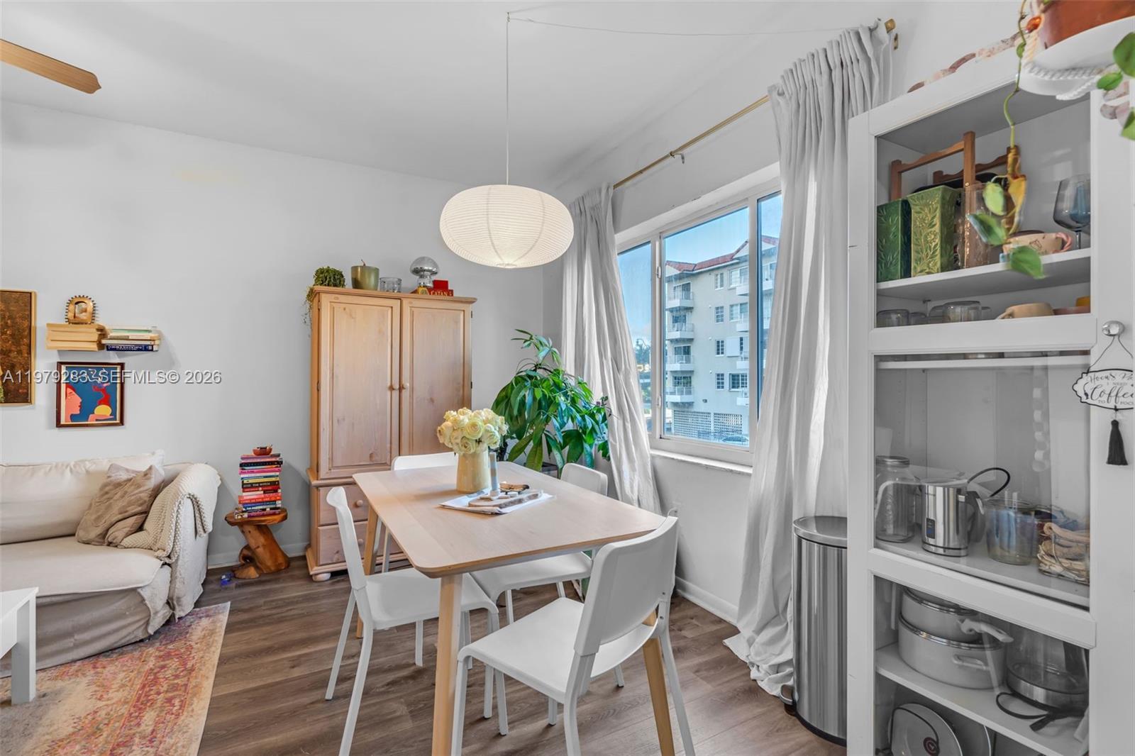 JASMINE CONDO - Residential