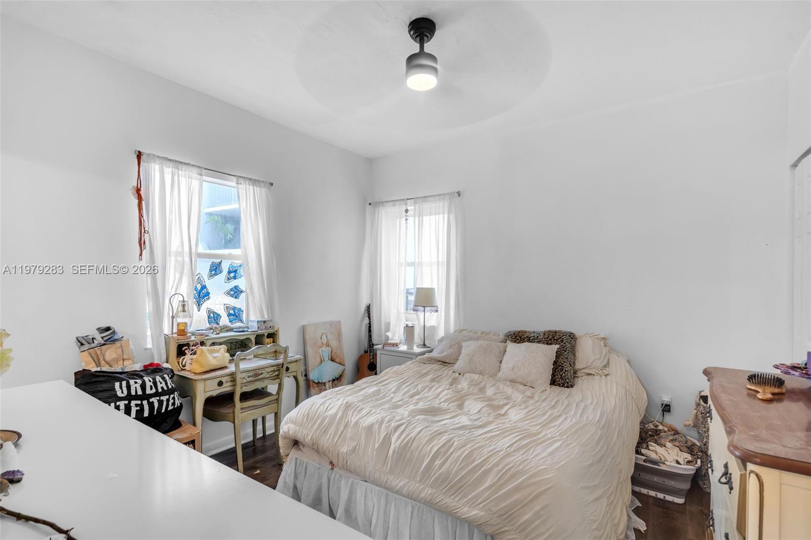 JASMINE CONDO - Residential