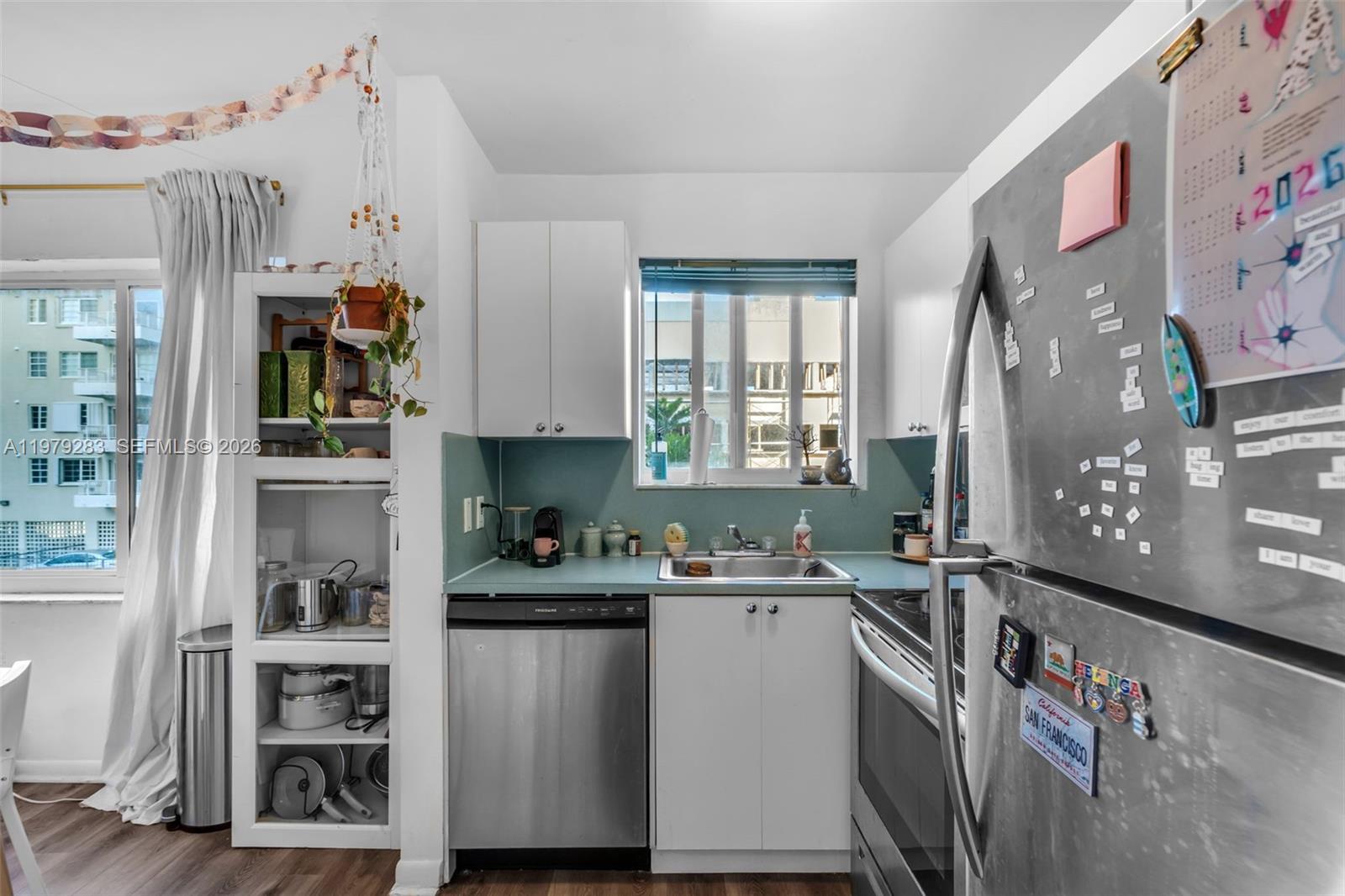 JASMINE CONDO - Residential