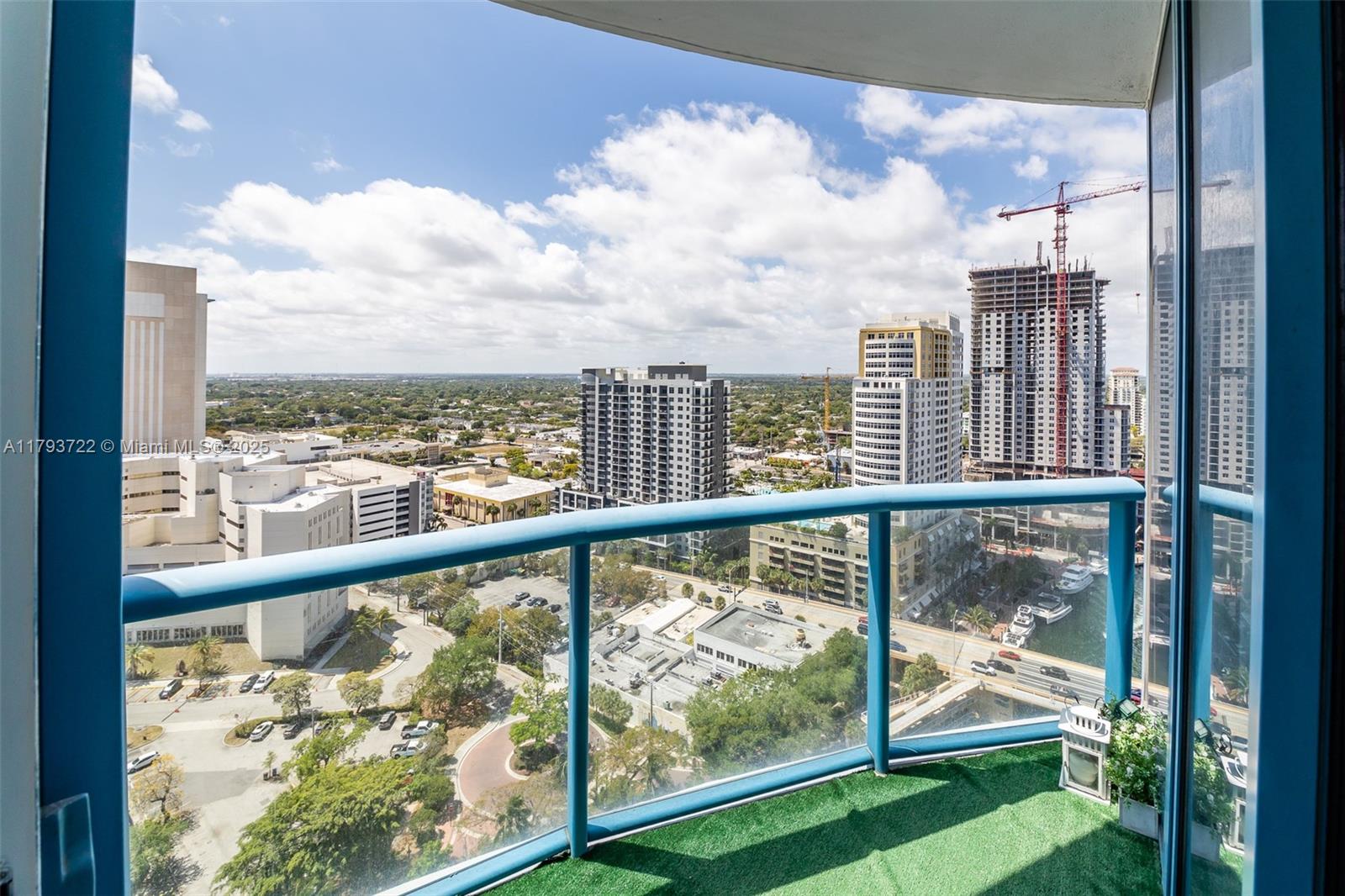 LAS OLAS RIVER HOUSE COND - Residential