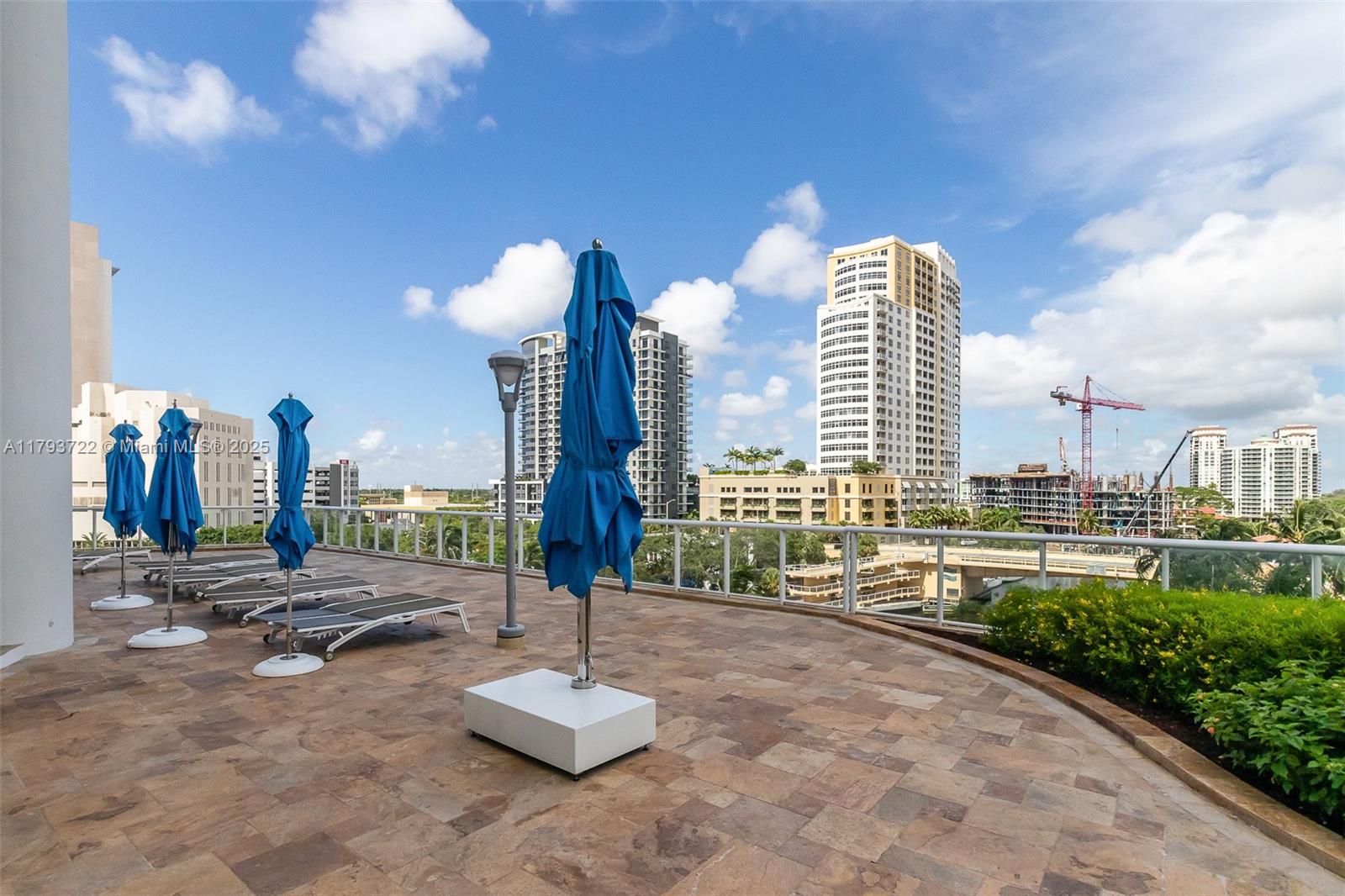 LAS OLAS RIVER HOUSE COND - Residential
