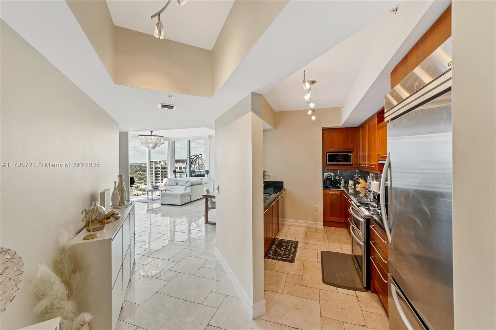 LAS OLAS RIVER HOUSE COND - Residential