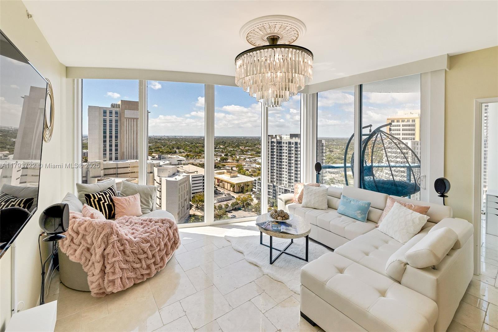 LAS OLAS RIVER HOUSE COND - Residential