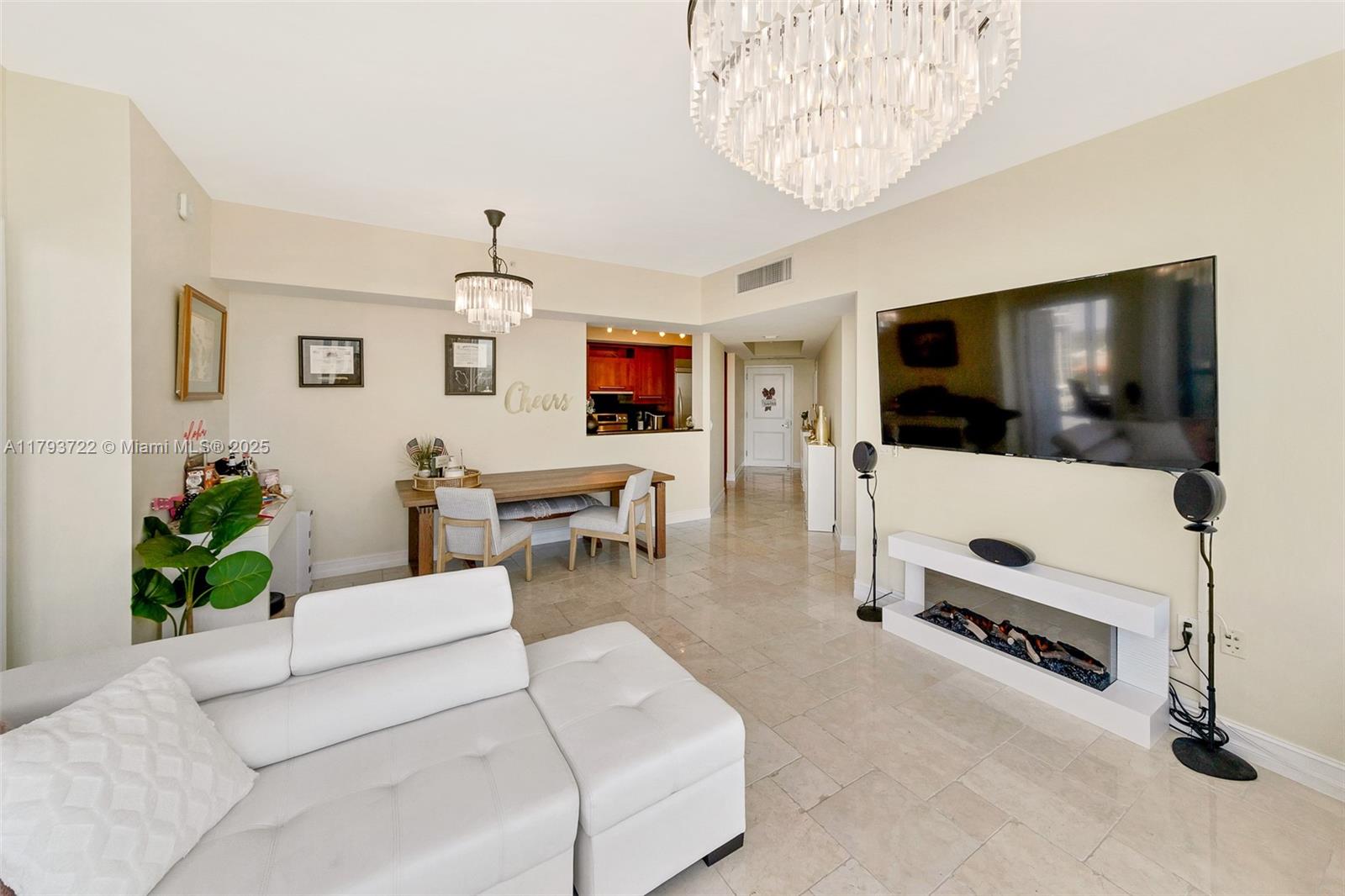 LAS OLAS RIVER HOUSE COND - Residential