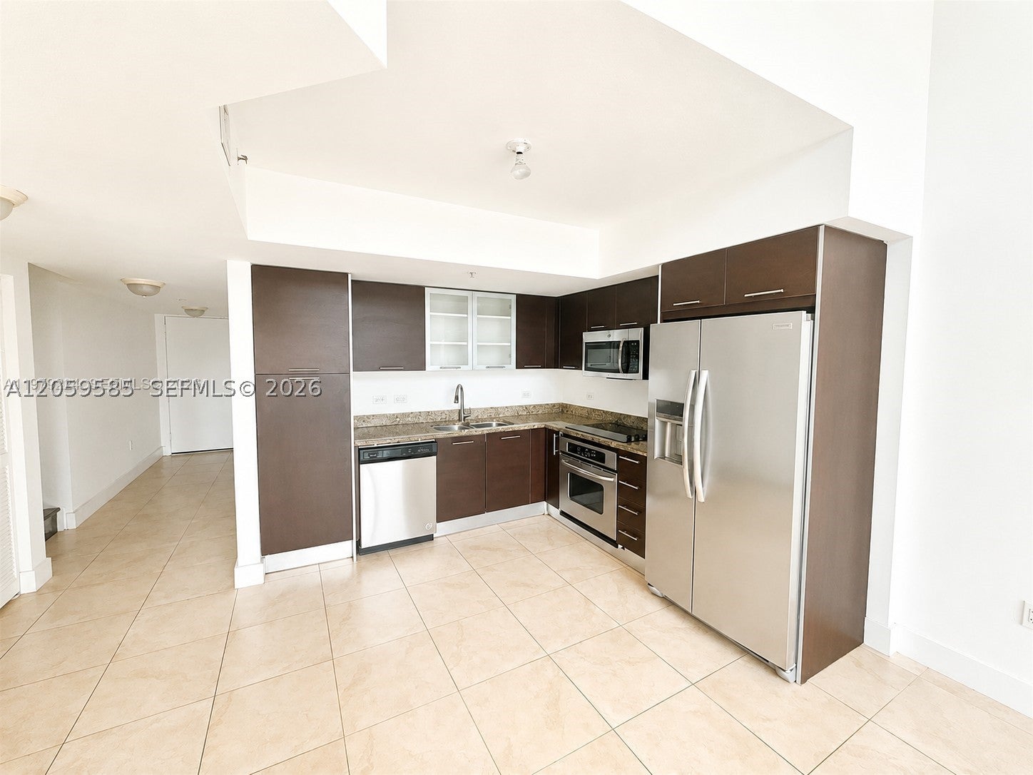 41 SE 5th St 907