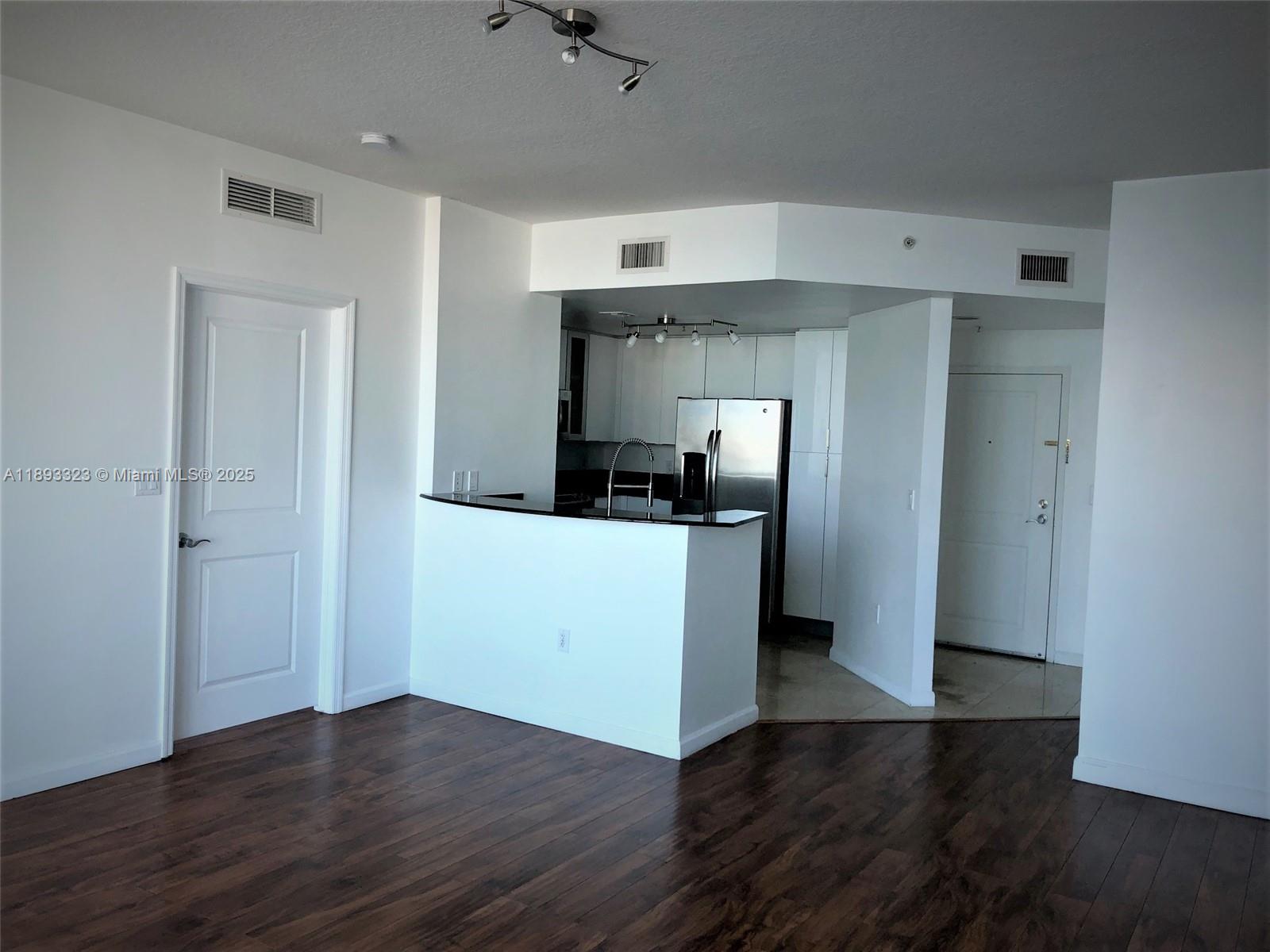 360 CONDO A - Residential Lease